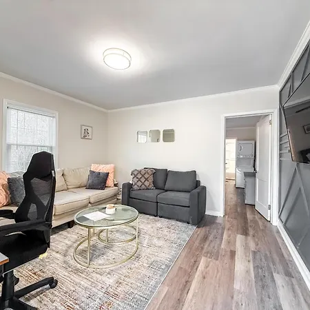 Budget Friendly Duplex In Durham